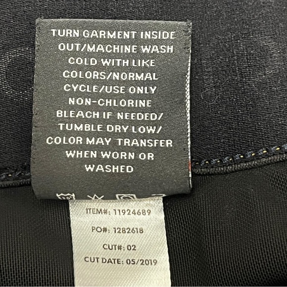 Torrid Bombshell Skinny Dark Wash Jeans Size 16R - Picture 9 of 9